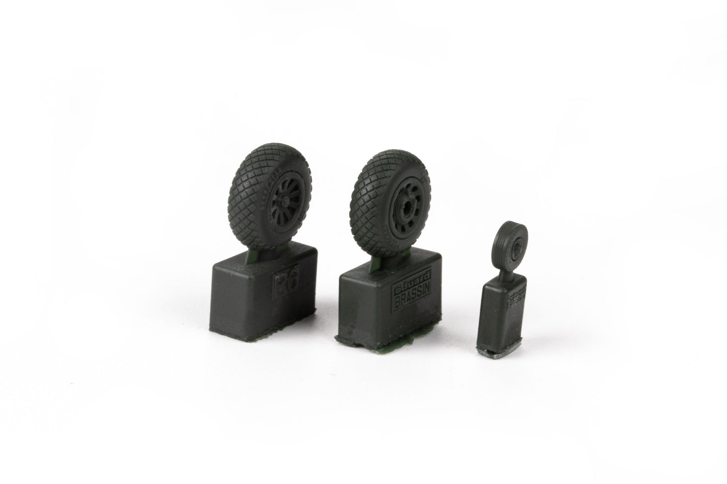 Eduard 1/72 P-51D Mustang Dual Combo Royal Class Edition (R0021)