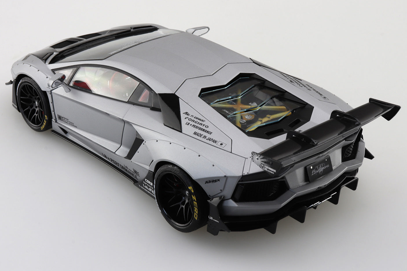 Aoshima 1/24 LB-Works Lamborghini Aventador Limited Edition Ver.1