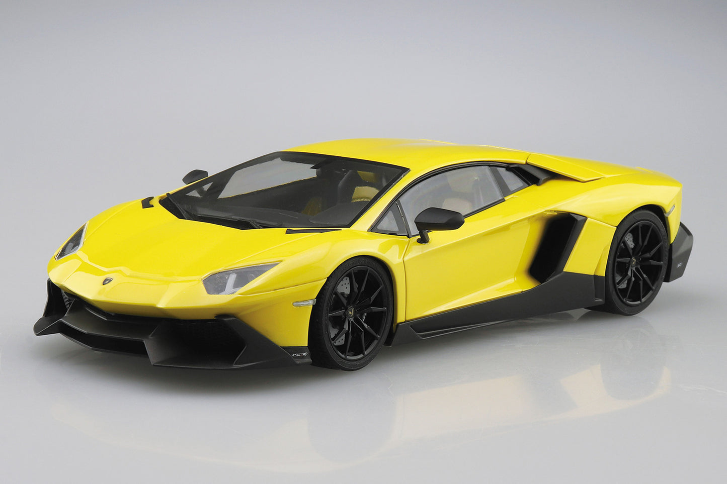 Aoshima 1/24 Lamborghini Aventador 50th ANNIVERSARIO