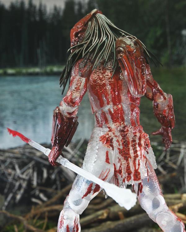 Prey Ultimate Feral Predator (Bear Blood) Action Figure